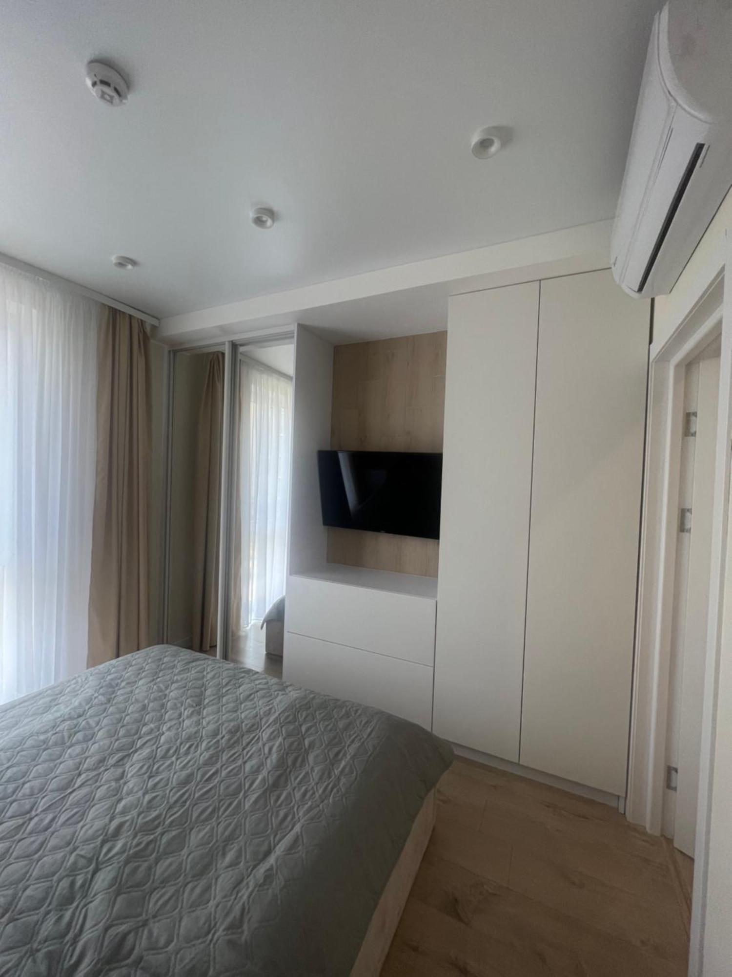 Жк «Сонячний Квартал» Apartman Királyfiszállás Kültér fotó