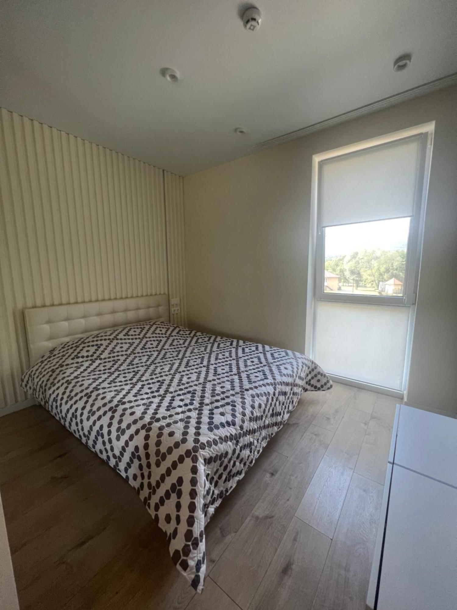 Жк «Сонячний Квартал» Apartman Királyfiszállás Kültér fotó